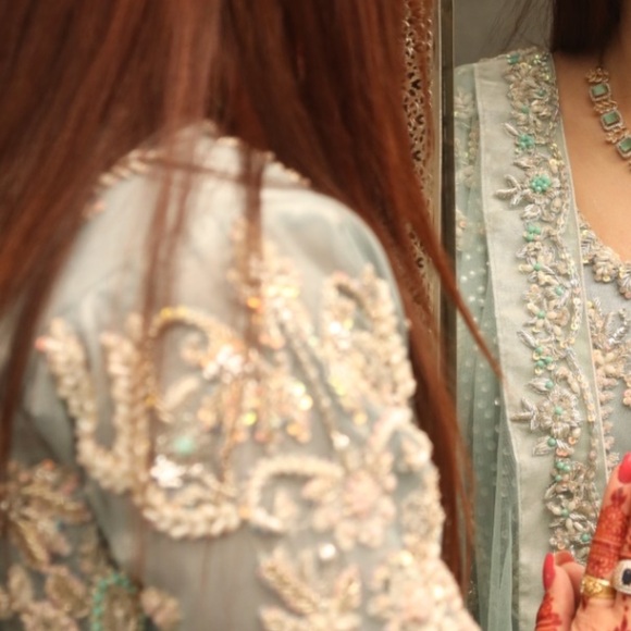 Dress - Picture 4 of 7